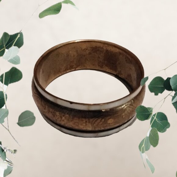Bangle Bracelet - Brass & Mother of Pearl Inlay with Etched Elephants Trunk Up - Picture 7 of 9